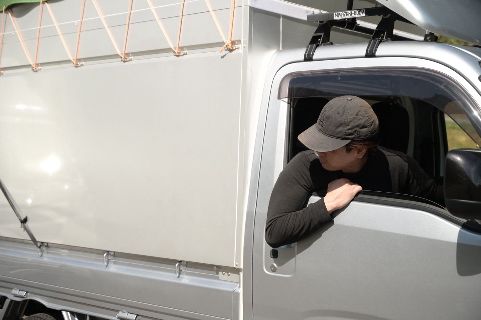 BONNY TRANSPORT 車両
